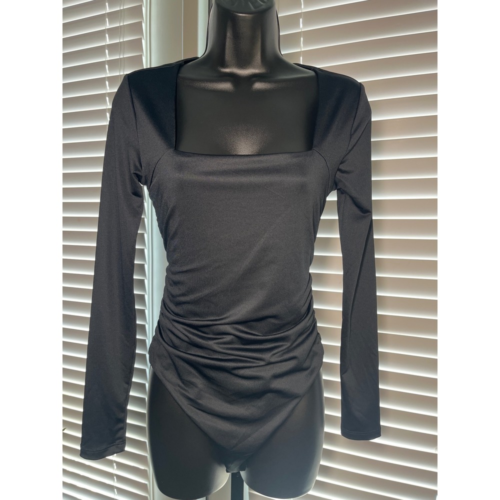 NWOT Steve Madden NYC Black Square Neck Ruched Long Sleeve Bodysuit Small